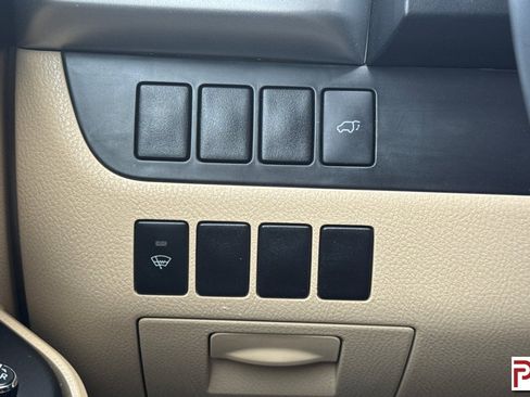 Used 2016 Toyota Highlander XLE AWD/4WD image 35
