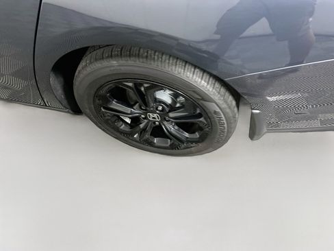 Used 2025 Honda Accord SE image 11