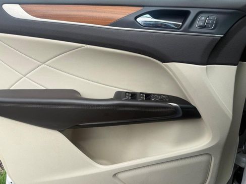 Used 2016 Lincoln MKC Reserve AWD/4WD image 23