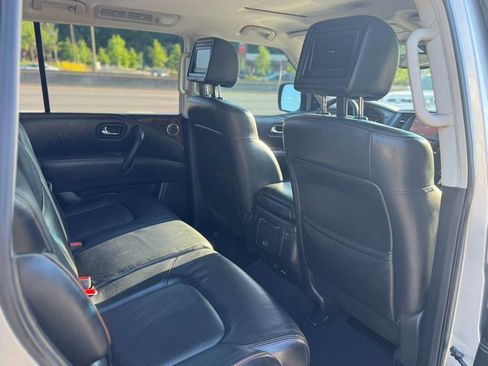 Used 2017 Nissan Armada Platinum w/ Interior Lighting Package AWD/4WD image 21