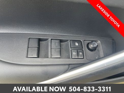 Used 2024 Toyota Corolla Cross AWD Hybrid w/ Convenience Package image 25