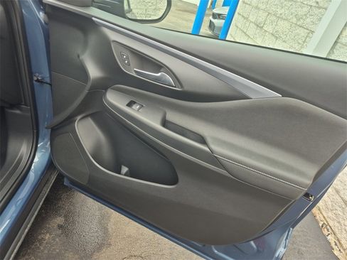 Used 2025 Buick Envista Preferred image 21