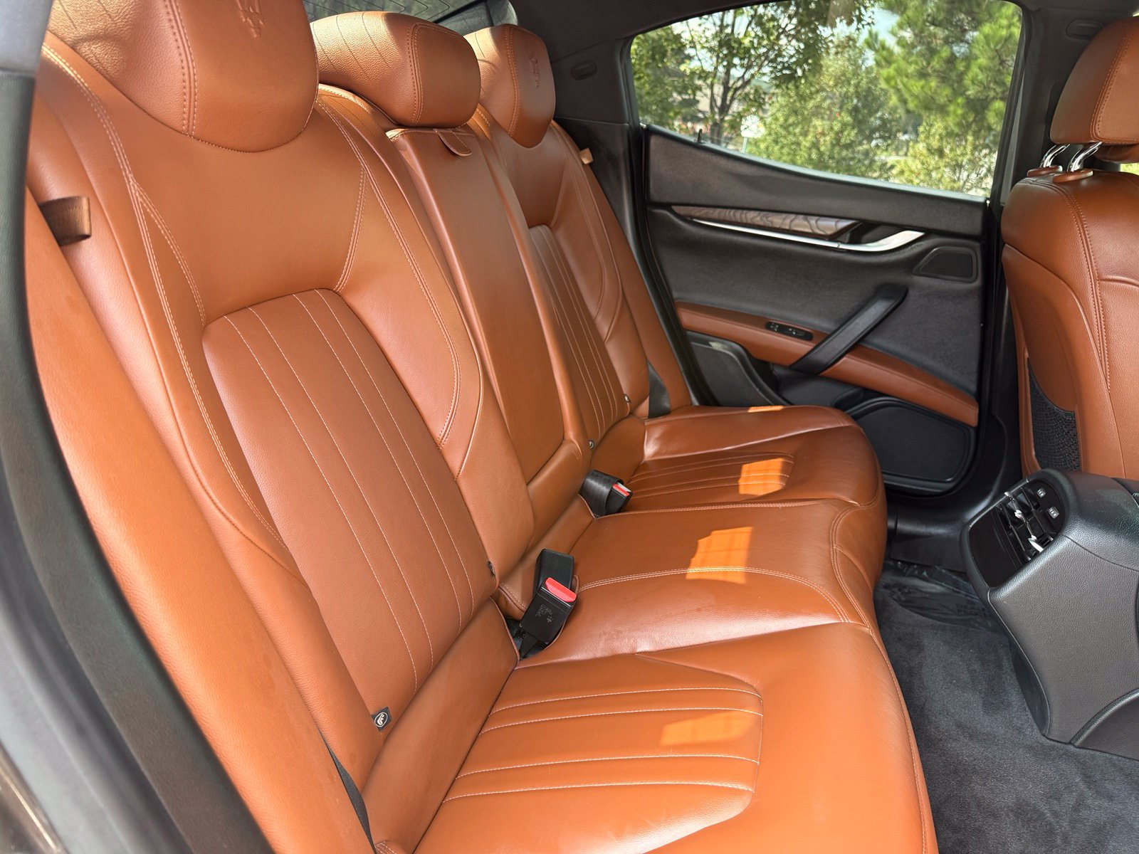 Used 2016 Maserati Ghibli RWD image 43