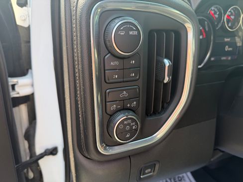 Used 2021 Chevrolet Silverado 1500 LT w/ Diesel Off-Road Package AWD/4WD image 14