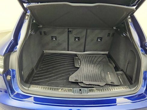 Used 2023 Porsche Macan Turbo AWD/4WD image 22