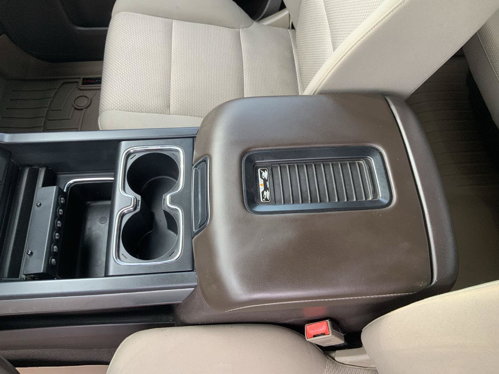 Used 2018 Chevrolet Silverado 1500 LT w/ Texas Edition AWD/4WD image 40