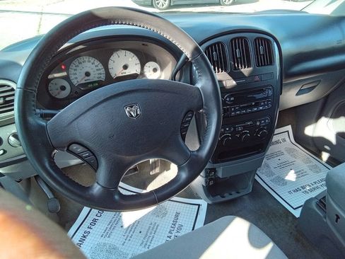 Used 2007 Dodge Grand Caravan SXT FWD image 13