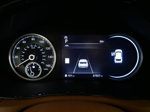 Certified 2023 Genesis GV70 2.5T w/ Advanced Package image 21