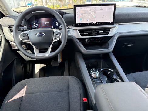 New 2026 Ford Explorer Active image 5