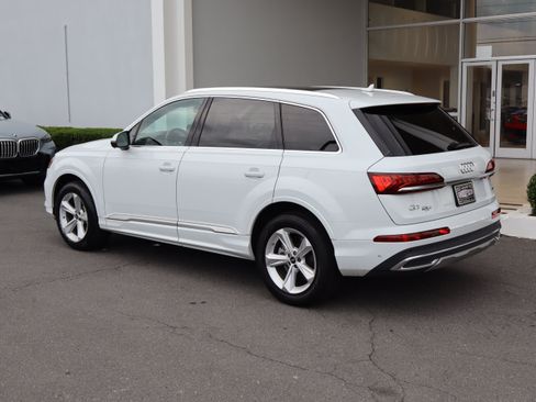 Used 2022 Audi Q7 3.0T Premium w/ Convenience Package AWD/4WD image 8