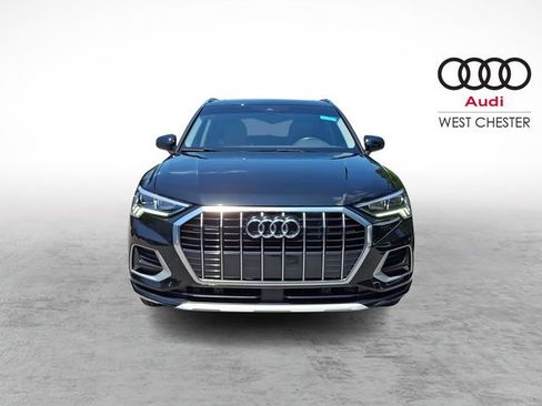 Used 2023 Audi Q3 2.0T Premium w/ Convenience Package AWD/4WD image 2