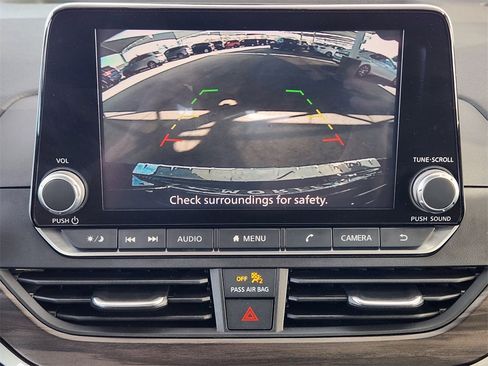 Used 2023 Nissan Altima 2.5 SV image 19