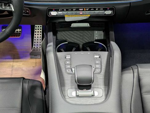 New 2026 Mercedes-Benz GLS 450 4MATIC image 18