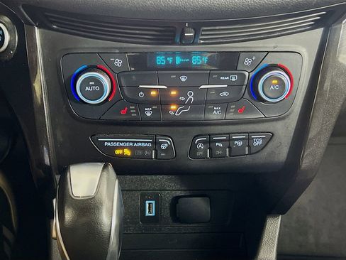 Certified 2019 Ford Escape Titanium AWD/4WD image 22