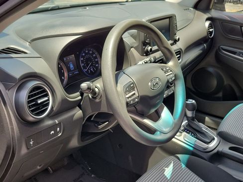 Used 2021 Hyundai Kona SE w/ Cargo Package FWD image 9