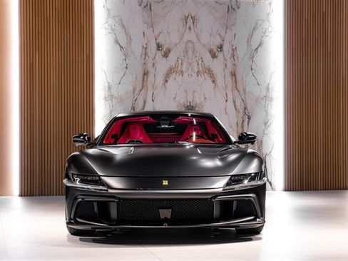 Used 2025 Ferrari 12Cilindri RWD image 2