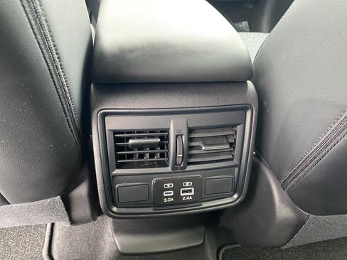 Used 2026 Subaru Forester Premium image 33