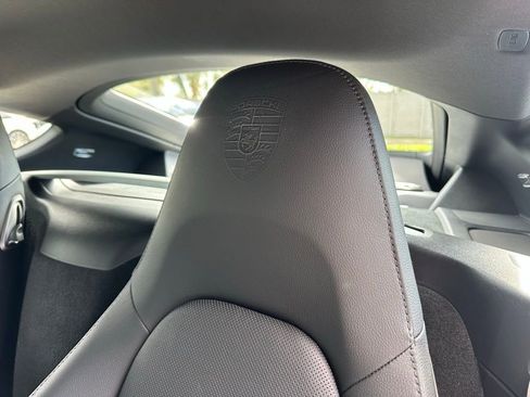 Used 2025 Porsche 718 Cayman image 44