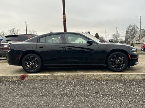 Used 2023 Dodge Charger SXT w/ Blacktop Package image 5