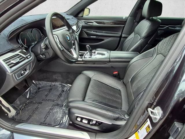 Used 2016 BMW 740i RWD image 17