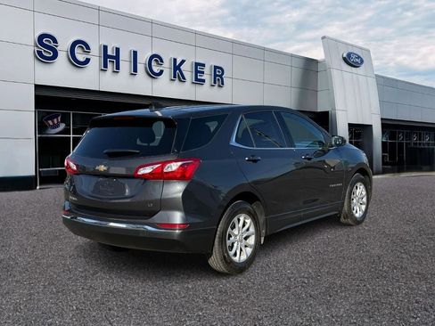 Used 2020 Chevrolet Equinox LT FWD image 2