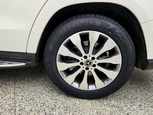 Used 2018 Mercedes-Benz GLS 450 4MATIC w/ Premium Package image 9