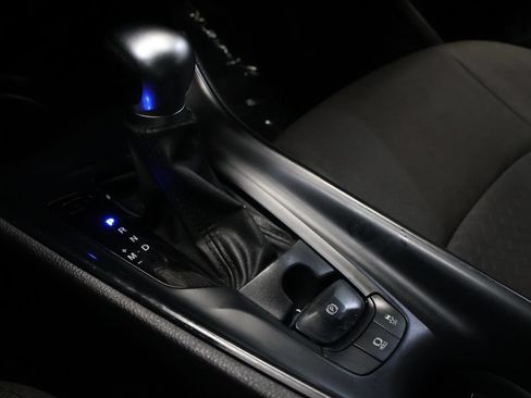 Used 2021 Toyota C-HR LE FWD image 25