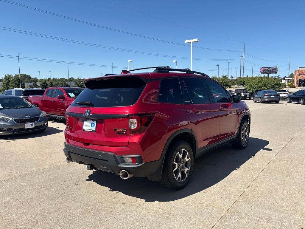 Certified 2023 Honda Passport TrailSport image 5