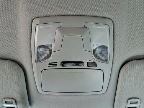 Used 2020 Toyota Sienna L FWD image 20
