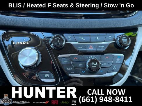 Used 2024 Chrysler Pacifica Touring-L FWD image 29