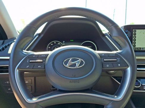 Used 2023 Hyundai Sonata SEL w/ Convenience Package FWD image 19