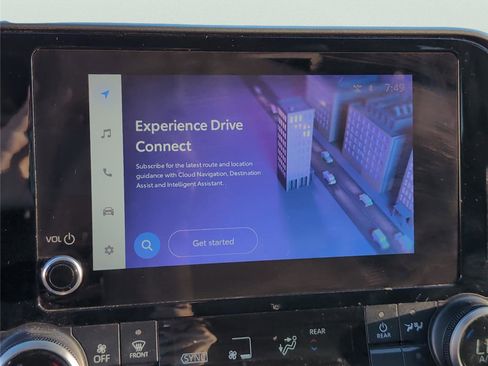 Used 2023 Toyota Highlander L image 14