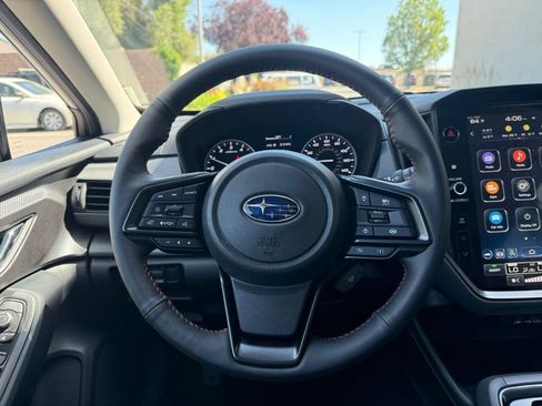 Used 2026 Subaru Crosstrek 2.5i Limited w/ Crosstrek Mirror Package AWD/4WD image 11