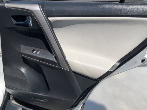 Used 2017 Toyota RAV4 XLE image 15