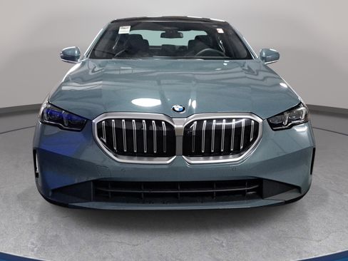 New 2027 BMW 530i xDrive AWD/4WD image 2