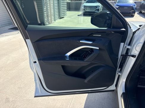 New 2025 Audi SQ5 Premium Plus image 12