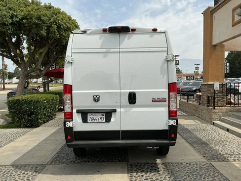 Used 2022 RAM ProMaster 2500 FWD image 6
