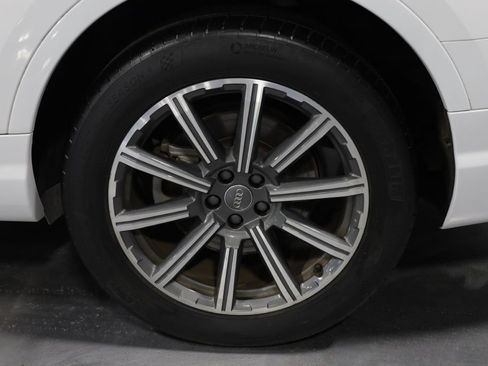 Used 2017 Audi Q7 3.0T Premium Plus AWD/4WD image 49