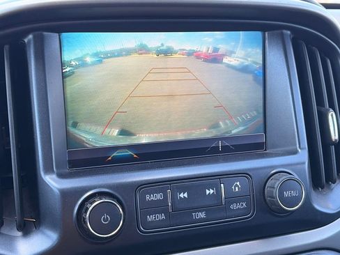 Used 2018 Chevrolet Colorado Z71 AWD/4WD image 21