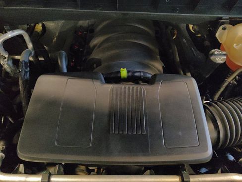 Used 2019 Chevrolet Silverado 1500 LT w/ All-Star Edition AWD/4WD image 30