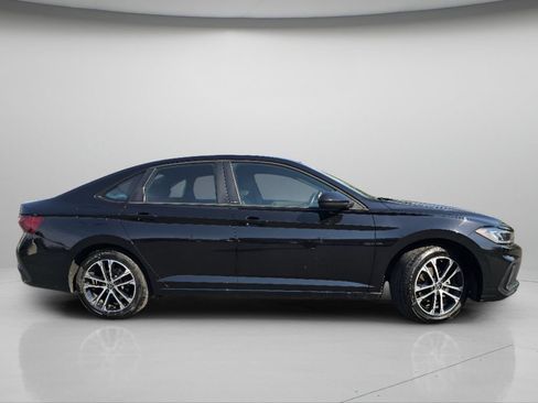 Used 2025 Volkswagen Jetta Sport FWD image 23