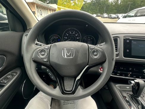Used 2016 Honda HR-V EX image 11
