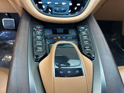 Used 2021 Aston Martin DBX AWD/4WD image 57