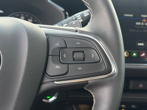 Used 2023 Buick Envision Essence w/ Technology Package I AWD/4WD image 15
