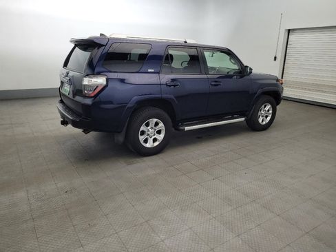 Used 2017 Toyota 4Runner SR5 AWD/4WD image 10