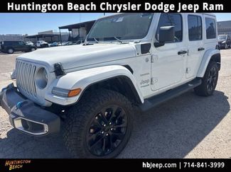 Used 2022 Jeep Wrangler Unlimited Sahara AWD/4WD video 1
