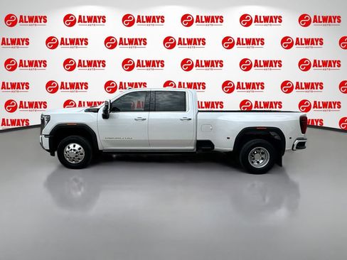 Used 2024 GMC Sierra 3500 Denali Ultimate AWD/4WD image 9