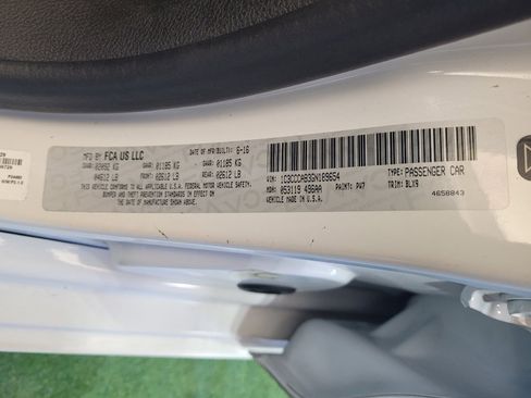 Used 2016 Chrysler 200 Limited Platinum image 33