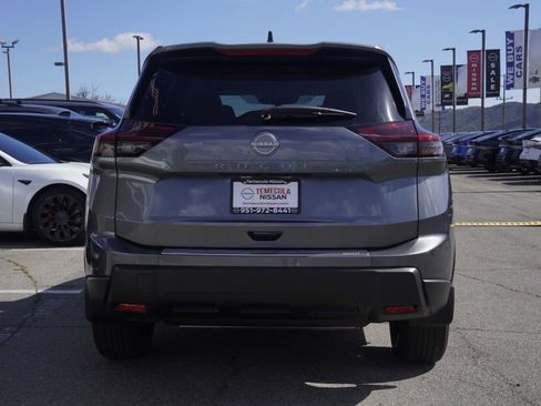 New 2026 Nissan Rogue SV FWD image 5