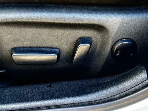 Used 2017 Toyota Camry XSE w/ Moonroof Package image 19